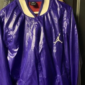 Worn twice in great condition and light weight